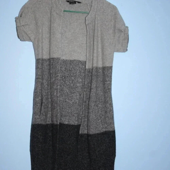 Three Toned Long Sweater by BCBG Maxazaria 100% Wool - Picture 2 of 11